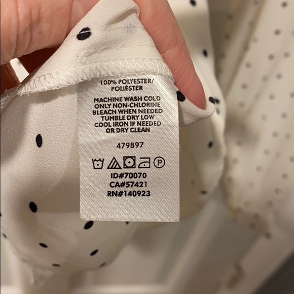 Ann Taylor LOFT Polkadot flowy blouse EUC - Picture 7 of 10